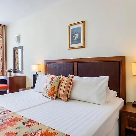 двуспален сънсет ризорт с фронтален изглед към море דירה פומורי