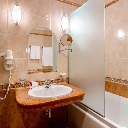 двуспален сънсет ризорт с фронтален изглед към море Apartament